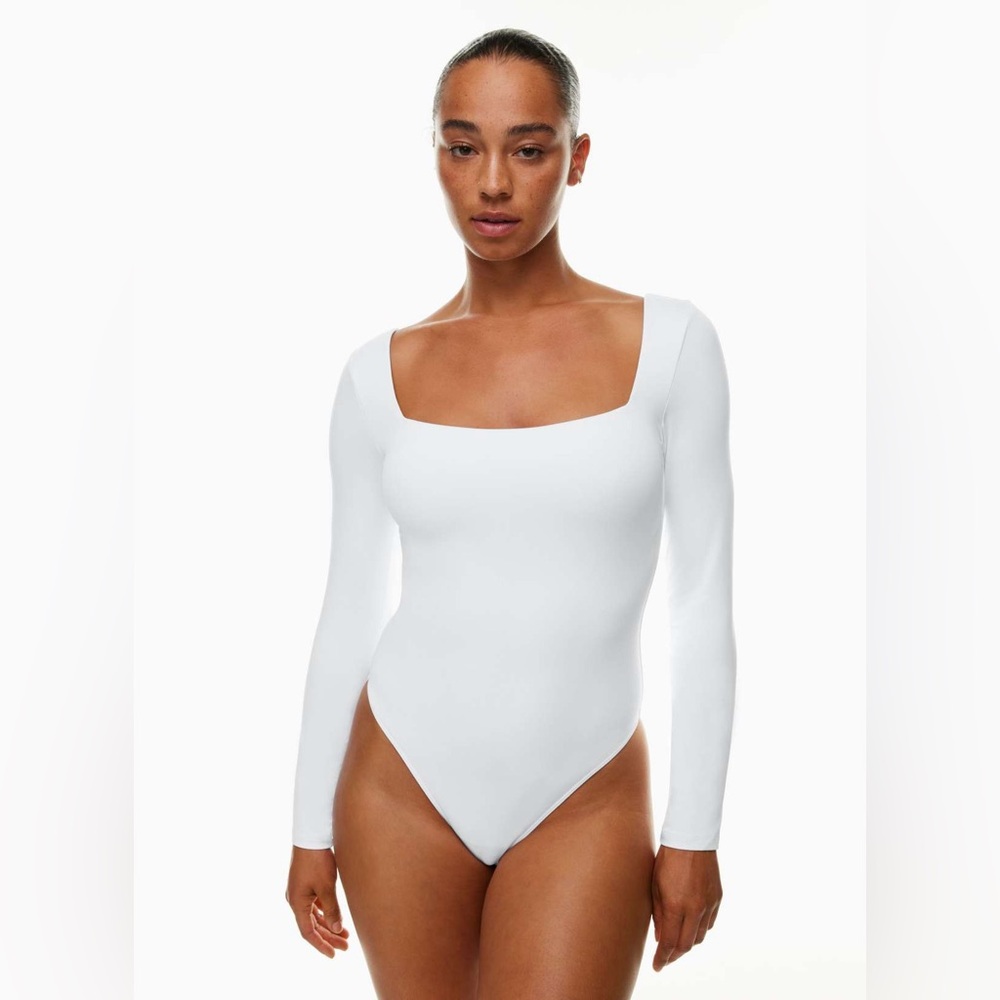 Aritzia Babaton Contour Longsleeve Bodysuit - Rich Mocha Brown